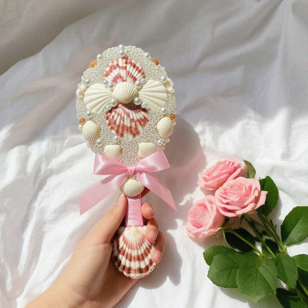 Seashell Ribbon Dream Mirror